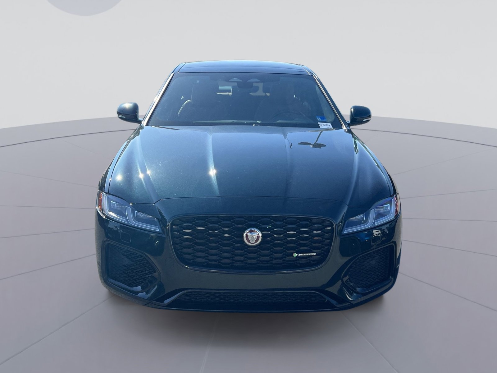Used 2022 Jaguar XF R-Dynamic SE AWD/4WD image 19