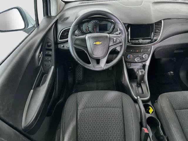Used 2020 Chevrolet Trax LS FWD image 10