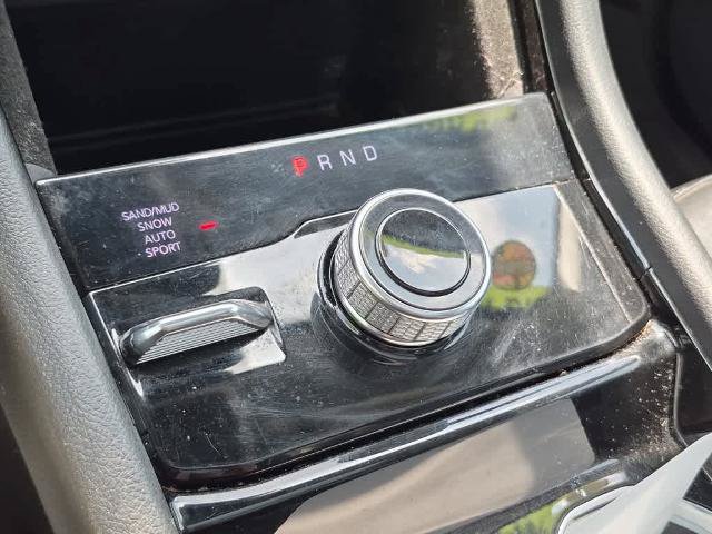 Used 2021 Jeep Grand Cherokee L Limited AWD/4WD image 15