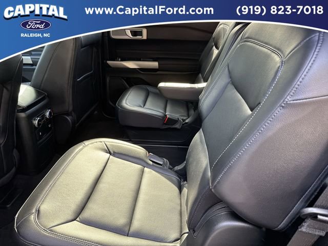 Certified 2023 Ford Explorer Limited w/ Equipment Group 301A AWD/4WD image 18