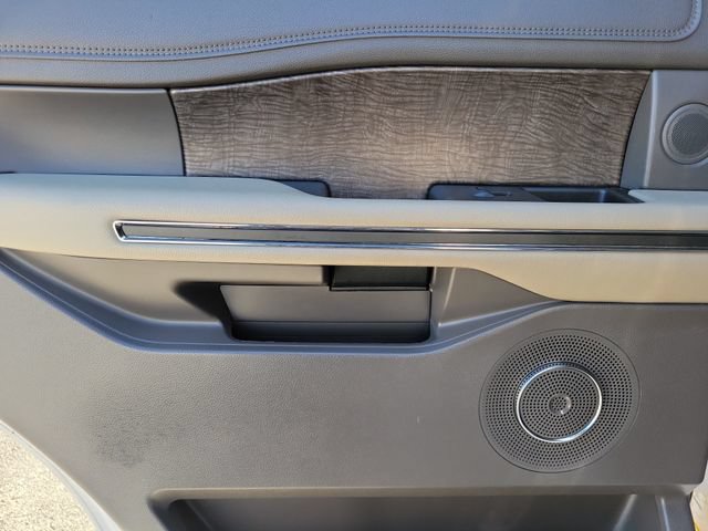 Certified 2019 Ford Expedition Limited w/ Equipment Group 302A RWD image 13