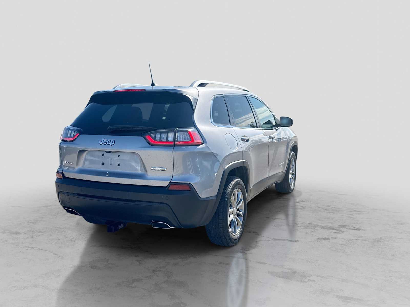 Used 2021 Jeep Cherokee Latitude Lux AWD/4WD image 6