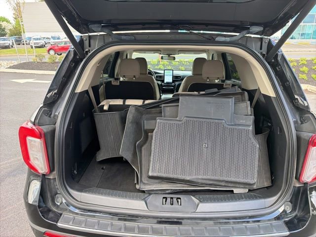 Certified 2022 Ford Explorer Limited w/ Limited Technology Package AWD/4WD image 36