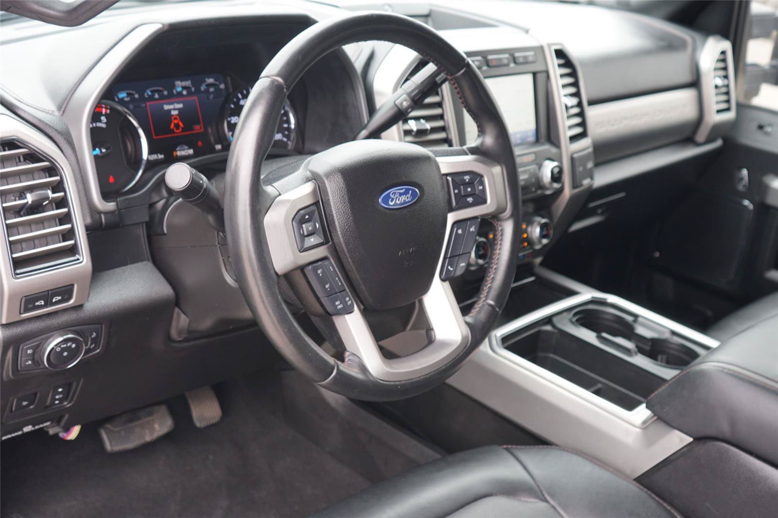 Certified 2020 Ford F250 Platinum w/ FX4 Off-Road Package AWD/4WD image 9