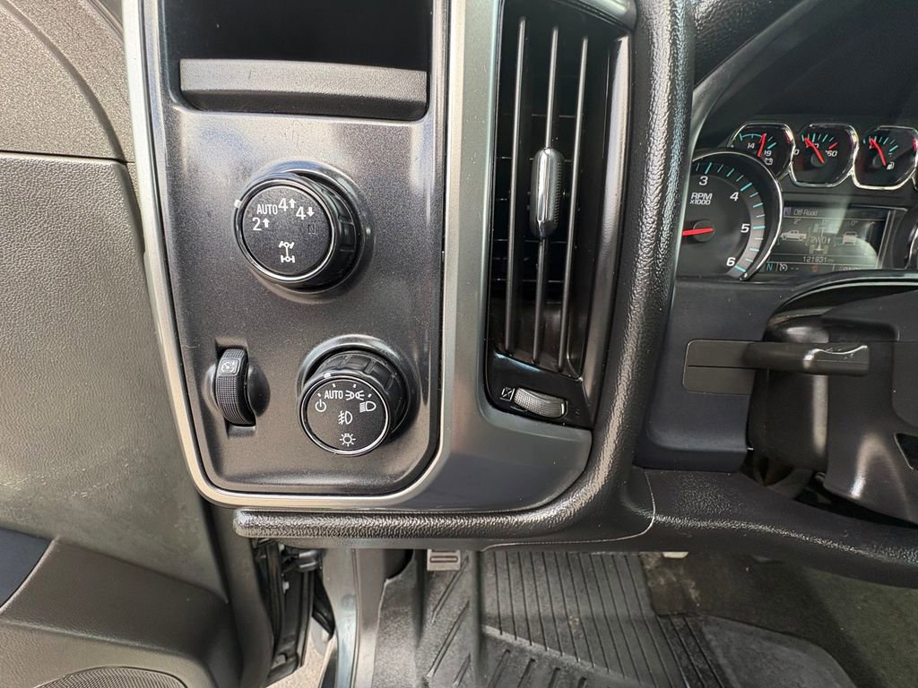 Used 2017 Chevrolet Silverado 1500 LT w/ All Star Edition image 17