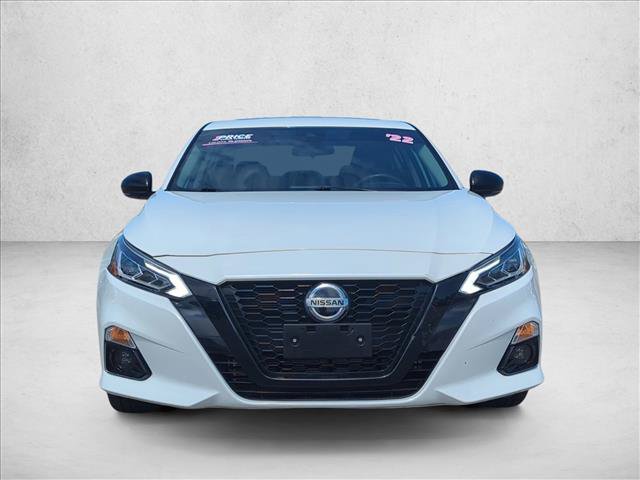 Used 2022 Nissan Altima 2.5 SR w/ Midnight Edition Package FWD image 2