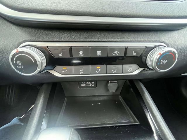 Used 2022 Nissan Altima 2.5 SV w/ SV Premium Package image 13