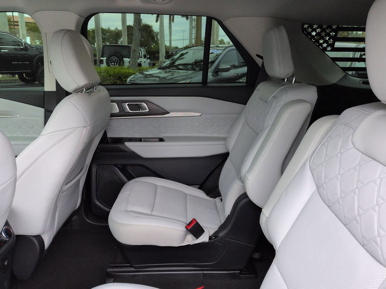 Certified 2026 Ford Explorer Platinum w/ LUX Leather Package image 13