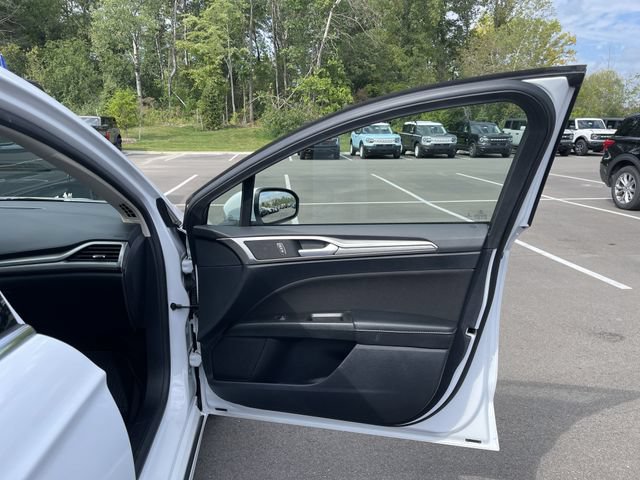 Certified 2020 Ford Fusion SE AWD/4WD image 14