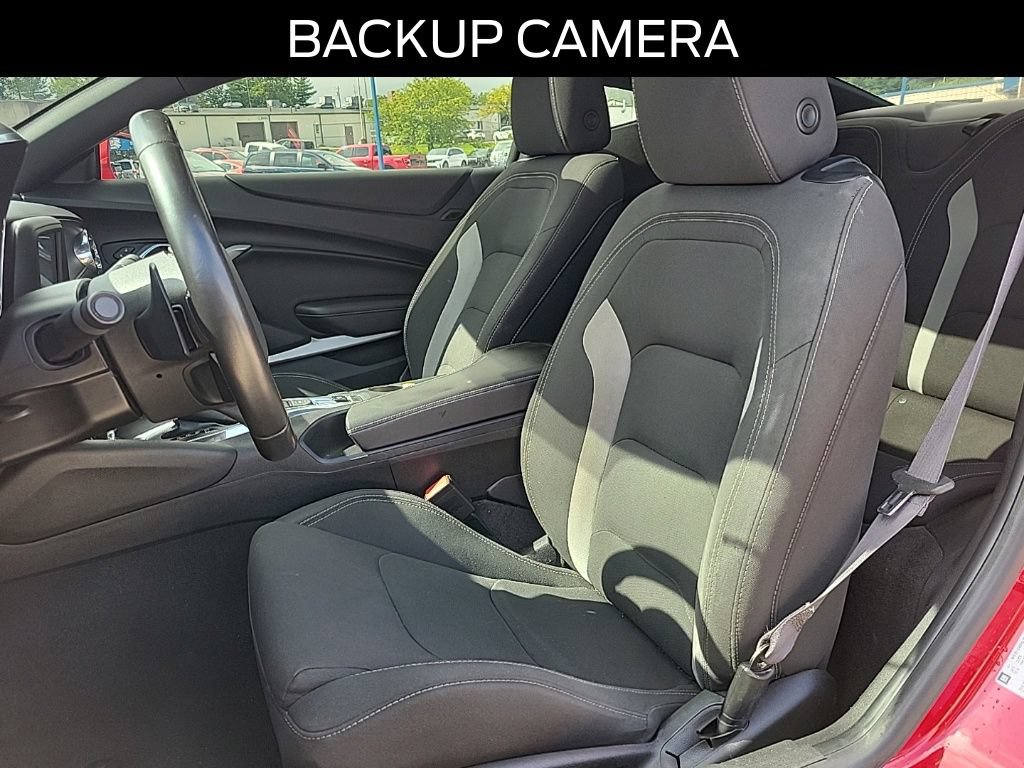 Used 2017 Chevrolet Camaro LT RWD image 13