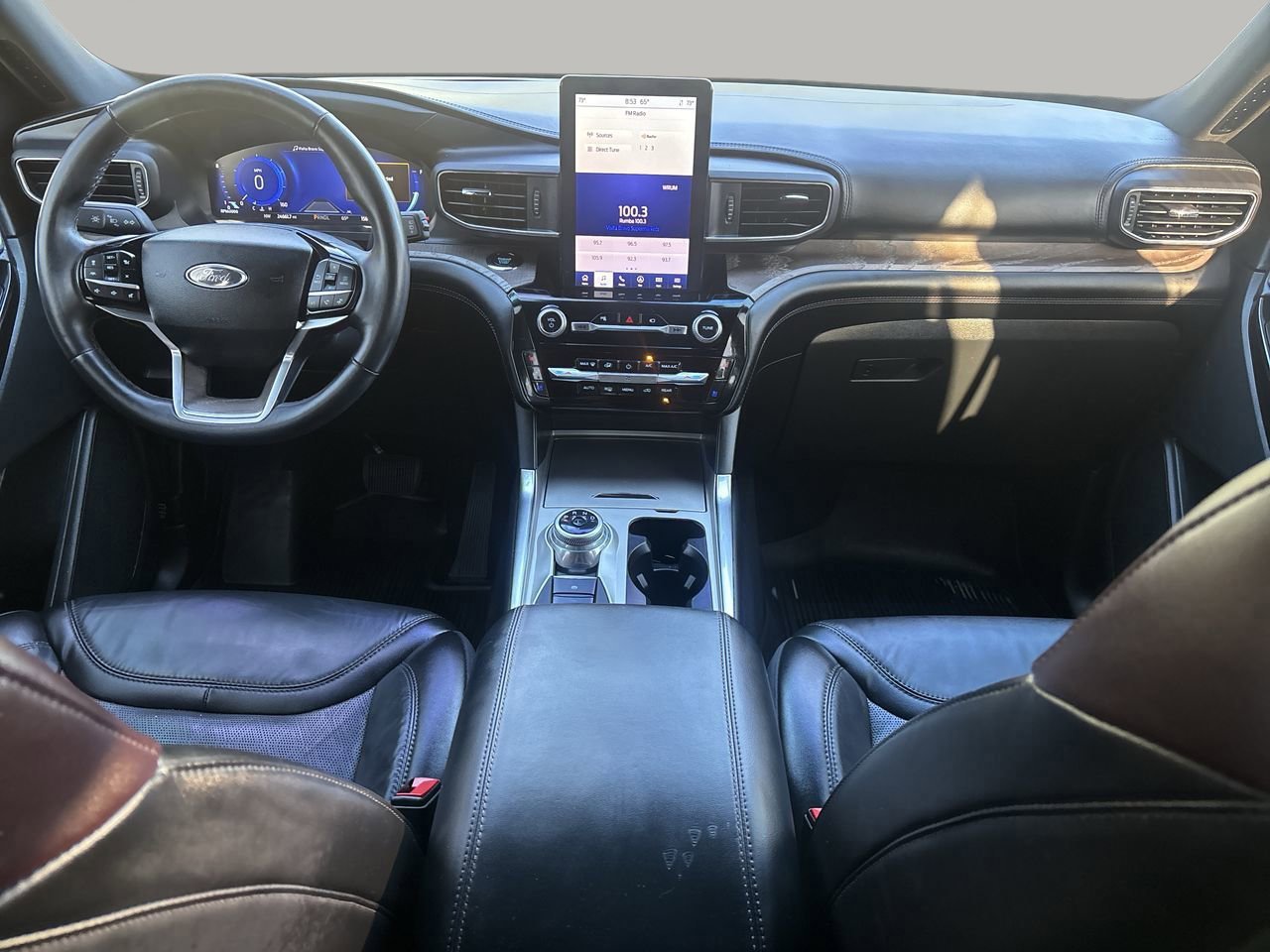 Certified 2023 Ford Explorer Platinum w/ Technology Package image 14