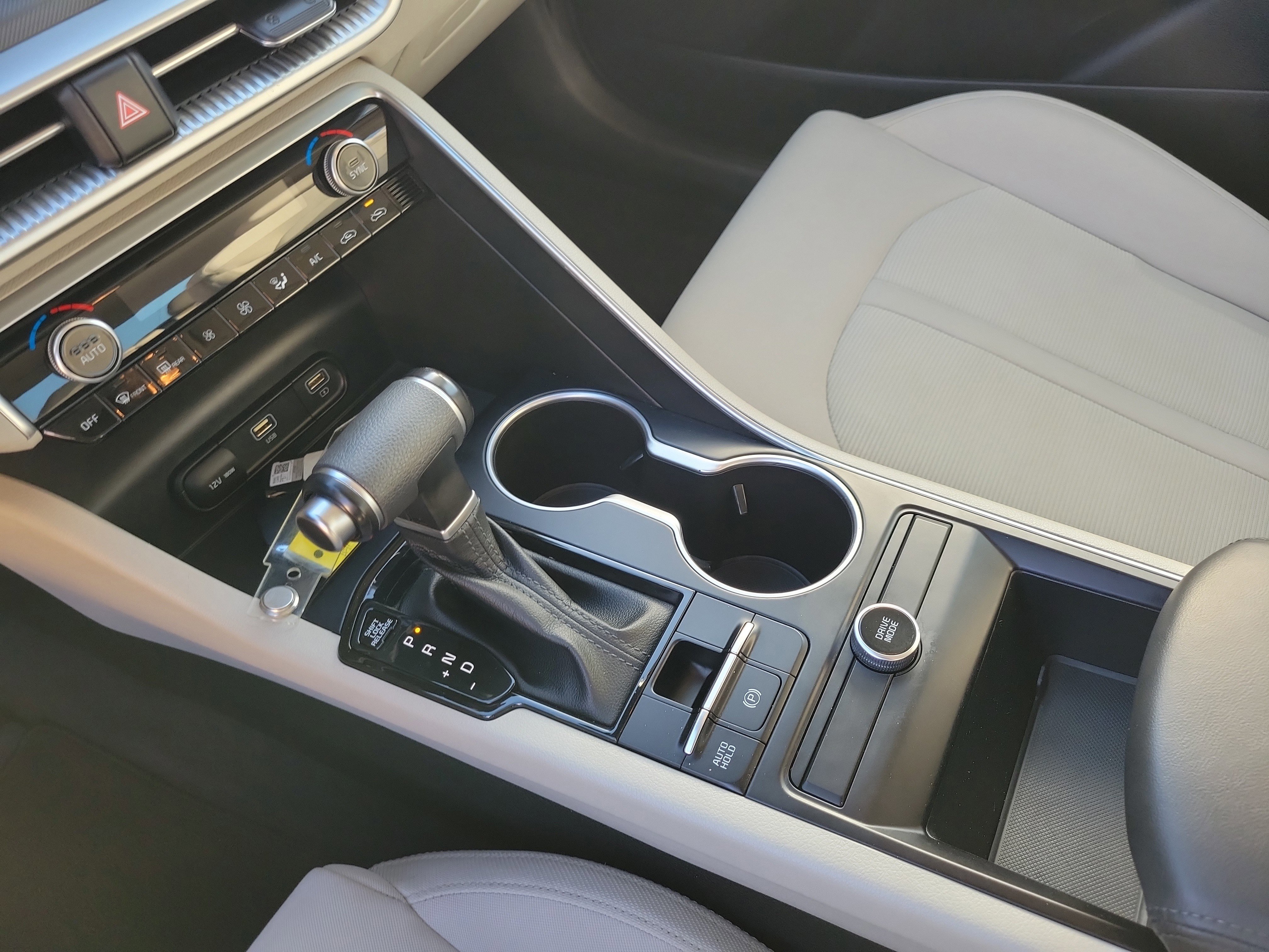 Used 2022 Kia K5 LXS image 9