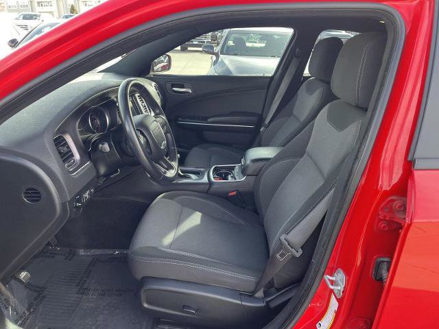 Used 2018 Dodge Charger SXT image 17