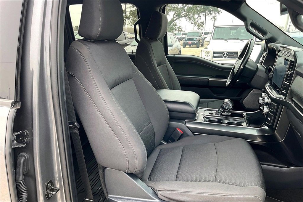 Certified 2022 Ford F150 XLT w/ Equipment Group 302A High image 28