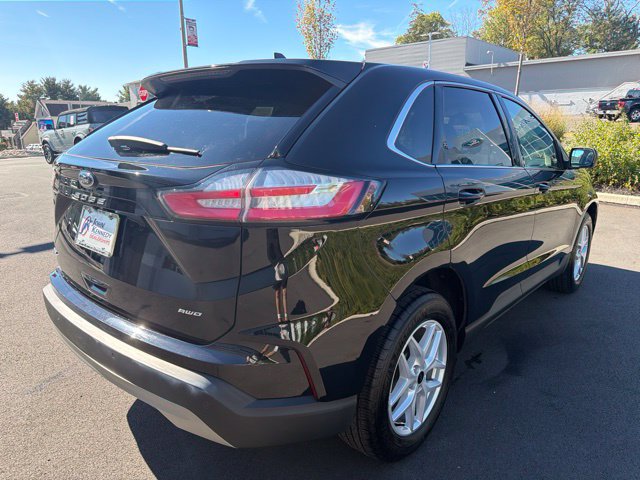 Certified 2024 Ford Edge SEL w/ Convenience Package AWD/4WD image 6