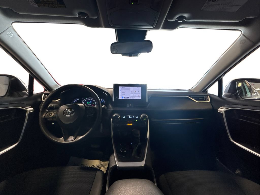 Used 2024 Toyota RAV4 LE AWD/4WD image 31