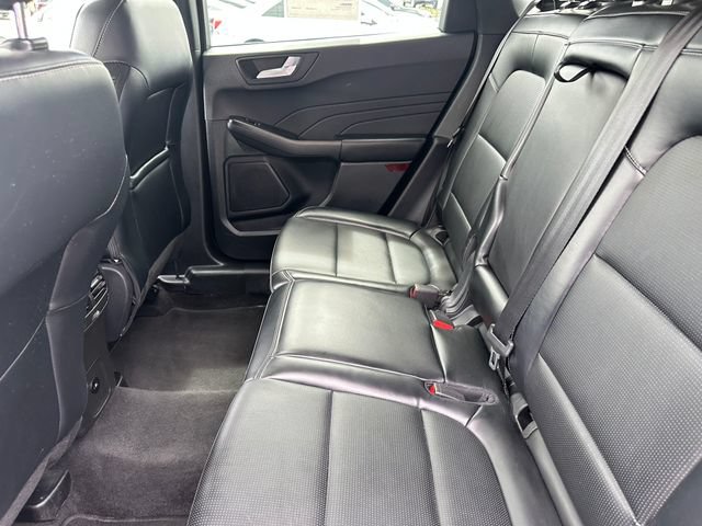 Certified 2025 Ford Escape Platinum AWD/4WD image 19