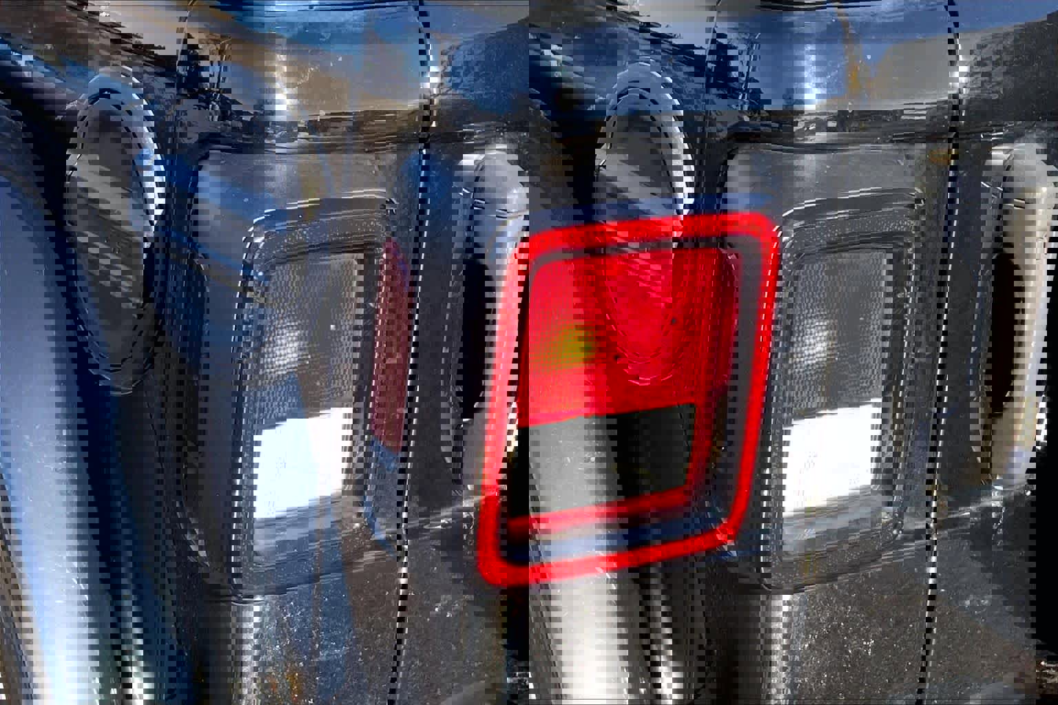 Used 2023 Jeep Wrangler Unlimited Rubicon image 28