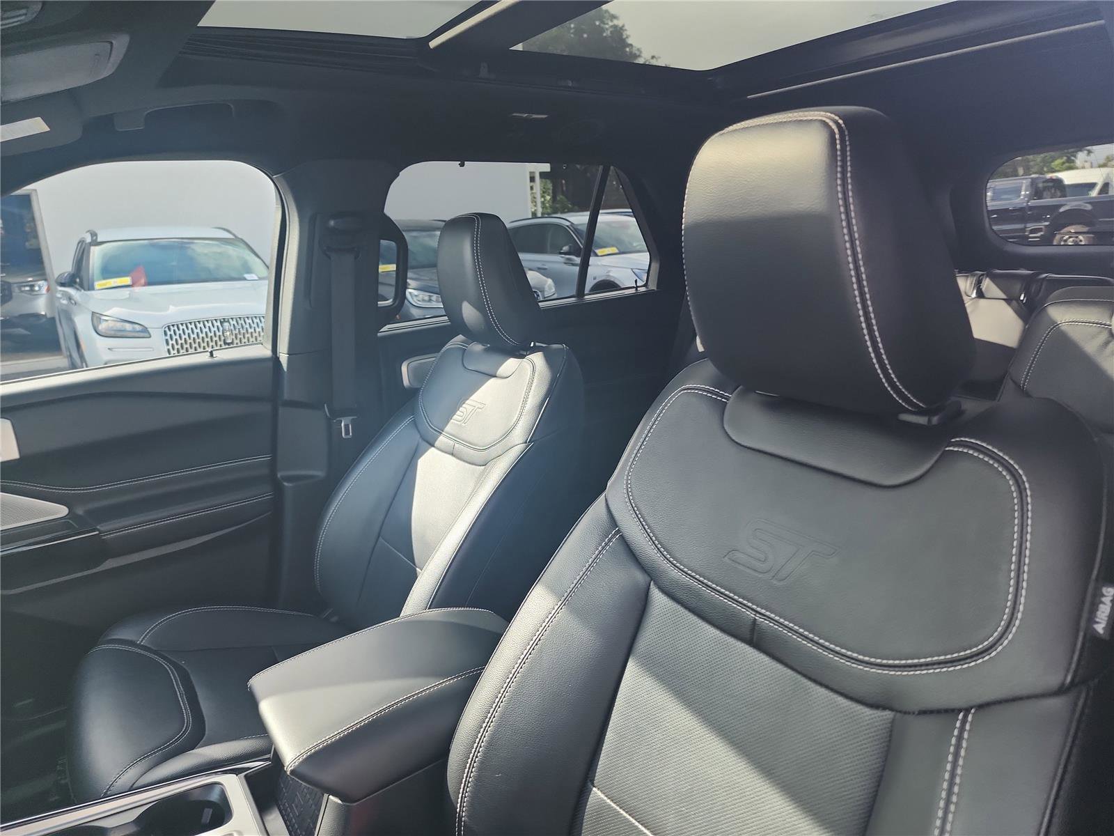 Certified 2022 Ford Explorer ST w/ Equipment Group 401A image 17