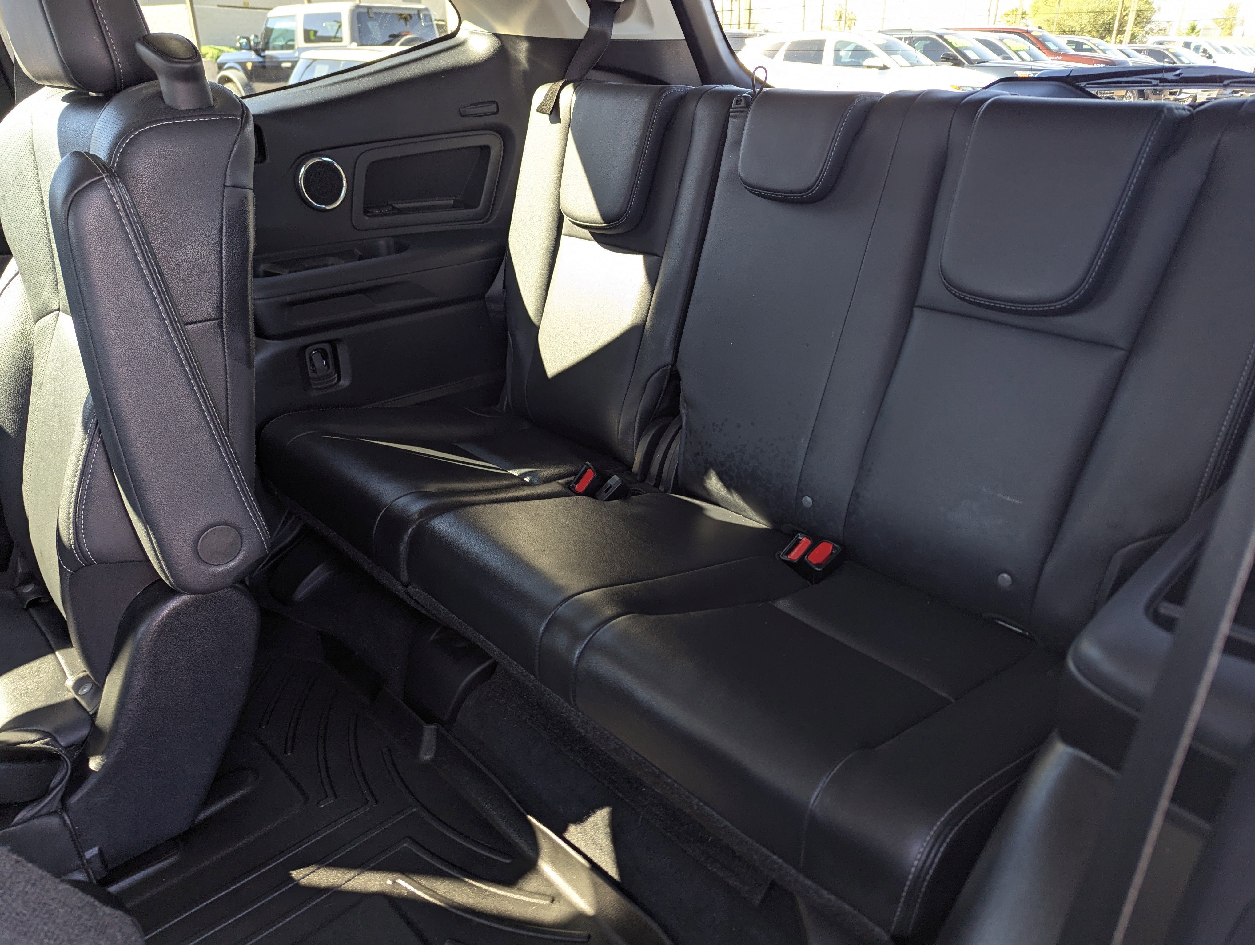 Used 2023 Subaru Ascent Limited w/ Technology Package image 8