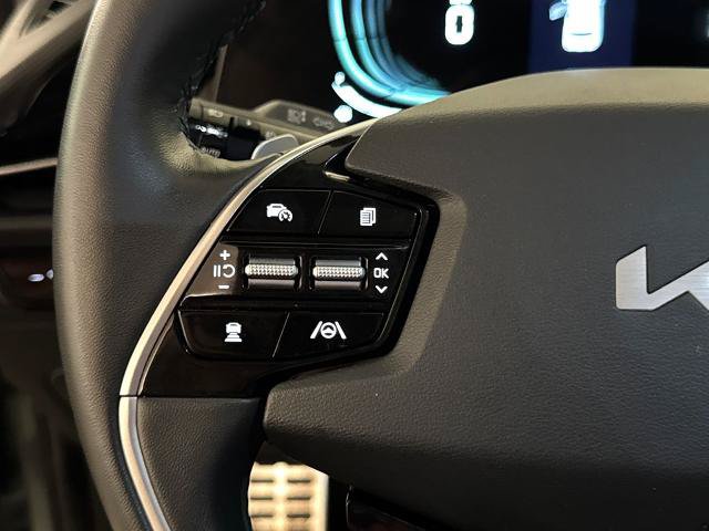 Used 2023 Kia Niro EX Touring FWD image 21