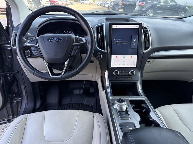 Certified 2022 Ford Edge Titanium AWD/4WD image 6