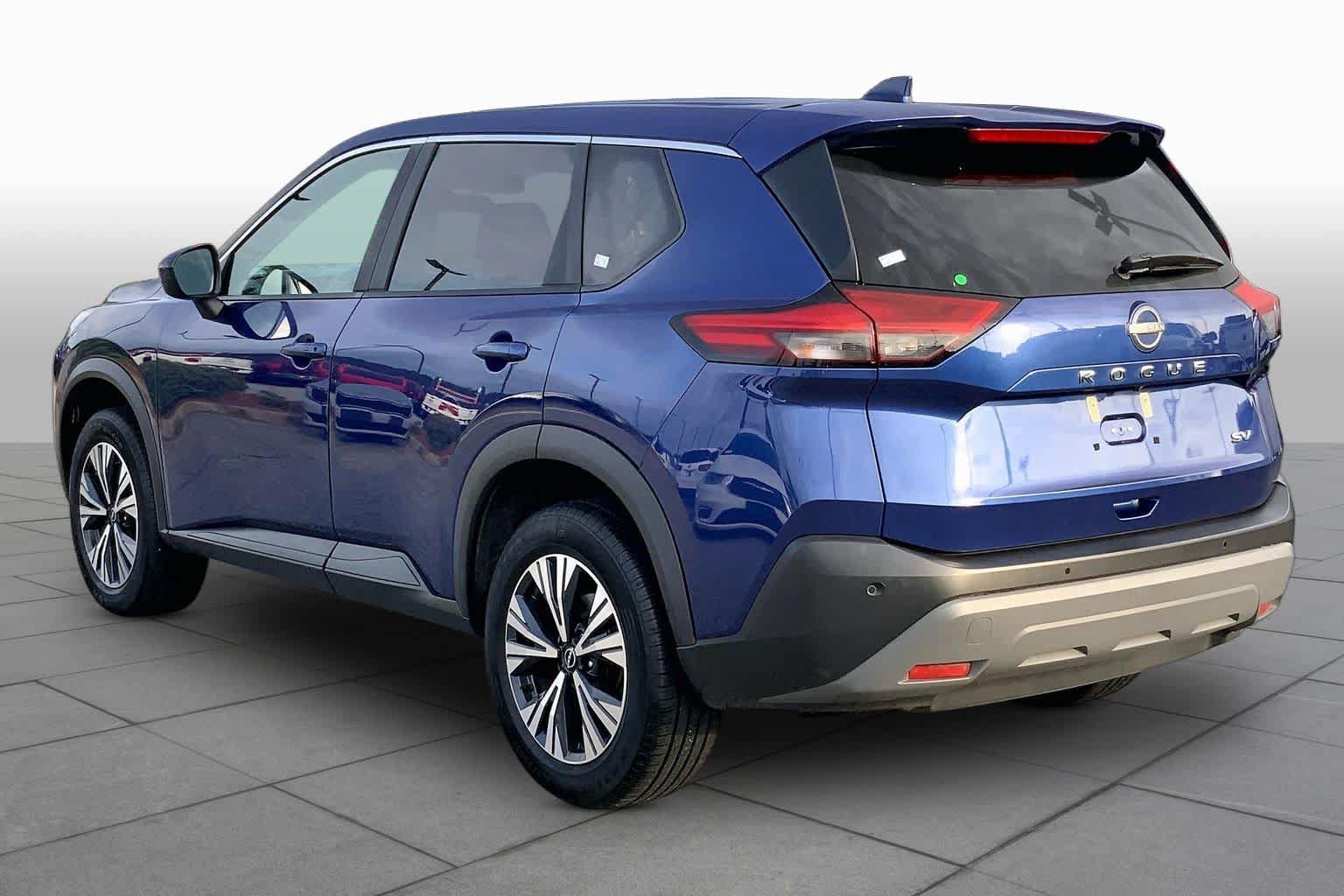 Used 2023 Nissan Rogue SV FWD image 11