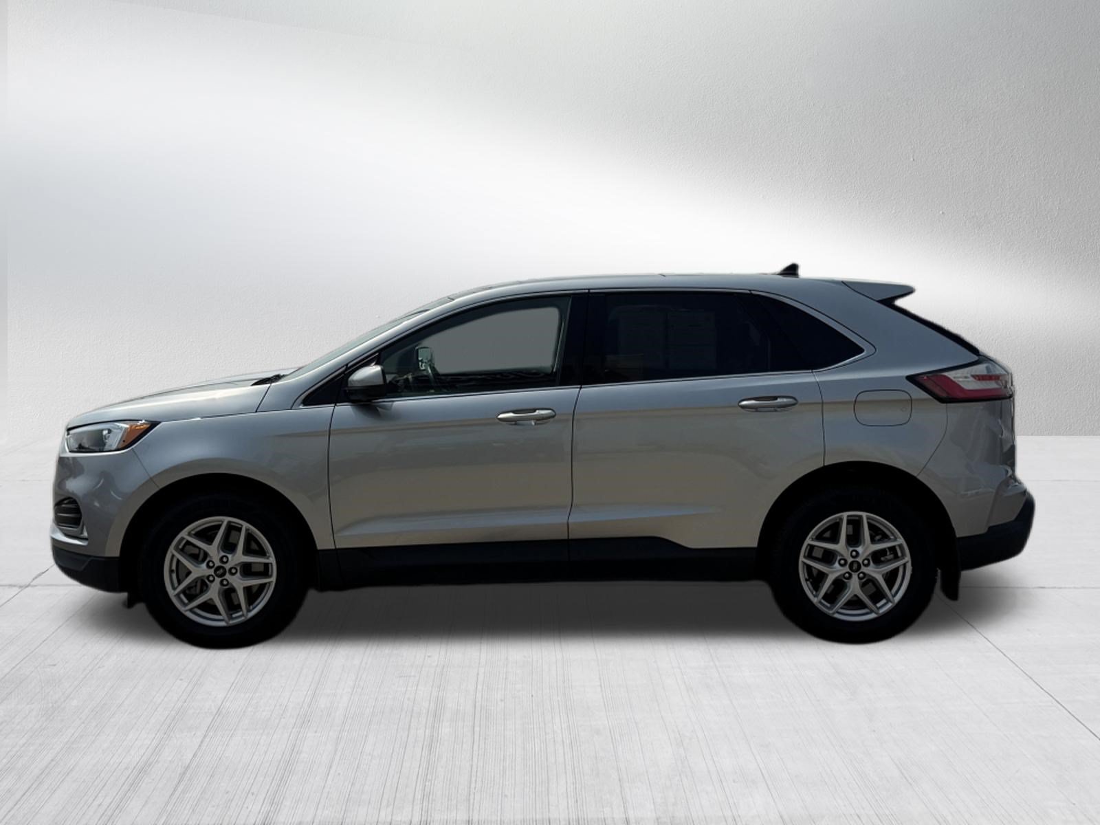 Certified 2024 Ford Edge SEL w/ Convenience Package AWD/4WD image 4