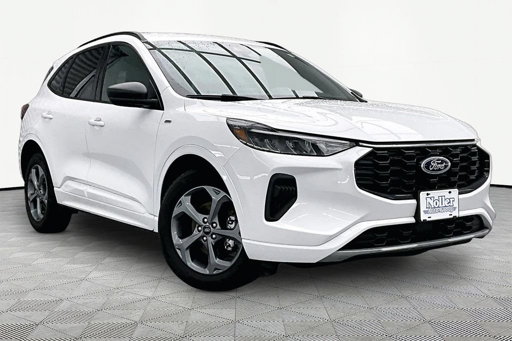 Certified 2023 Ford Escape ST-Line w/ Equipment Group 301A FWD image 12