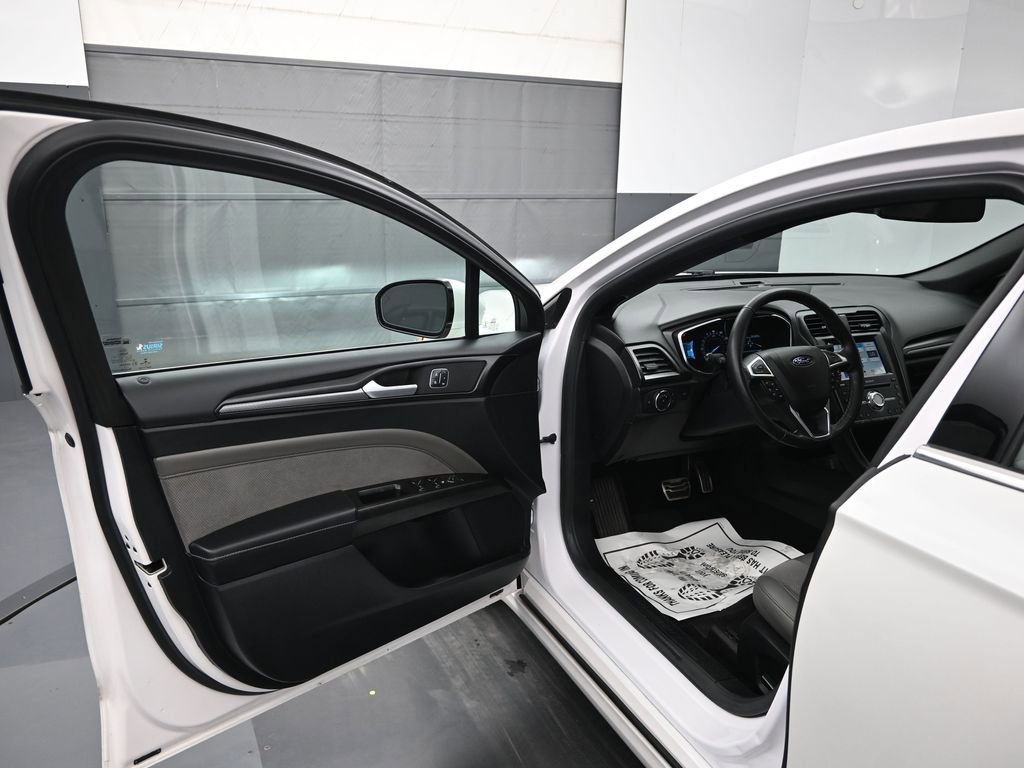 Certified 2017 Ford Fusion Sport w/ Equipment Group 401A image 8