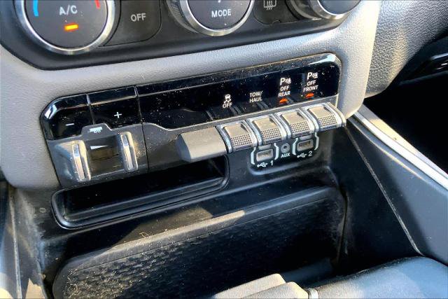 Used 2022 RAM 1500 Big Horn AWD/4WD image 32