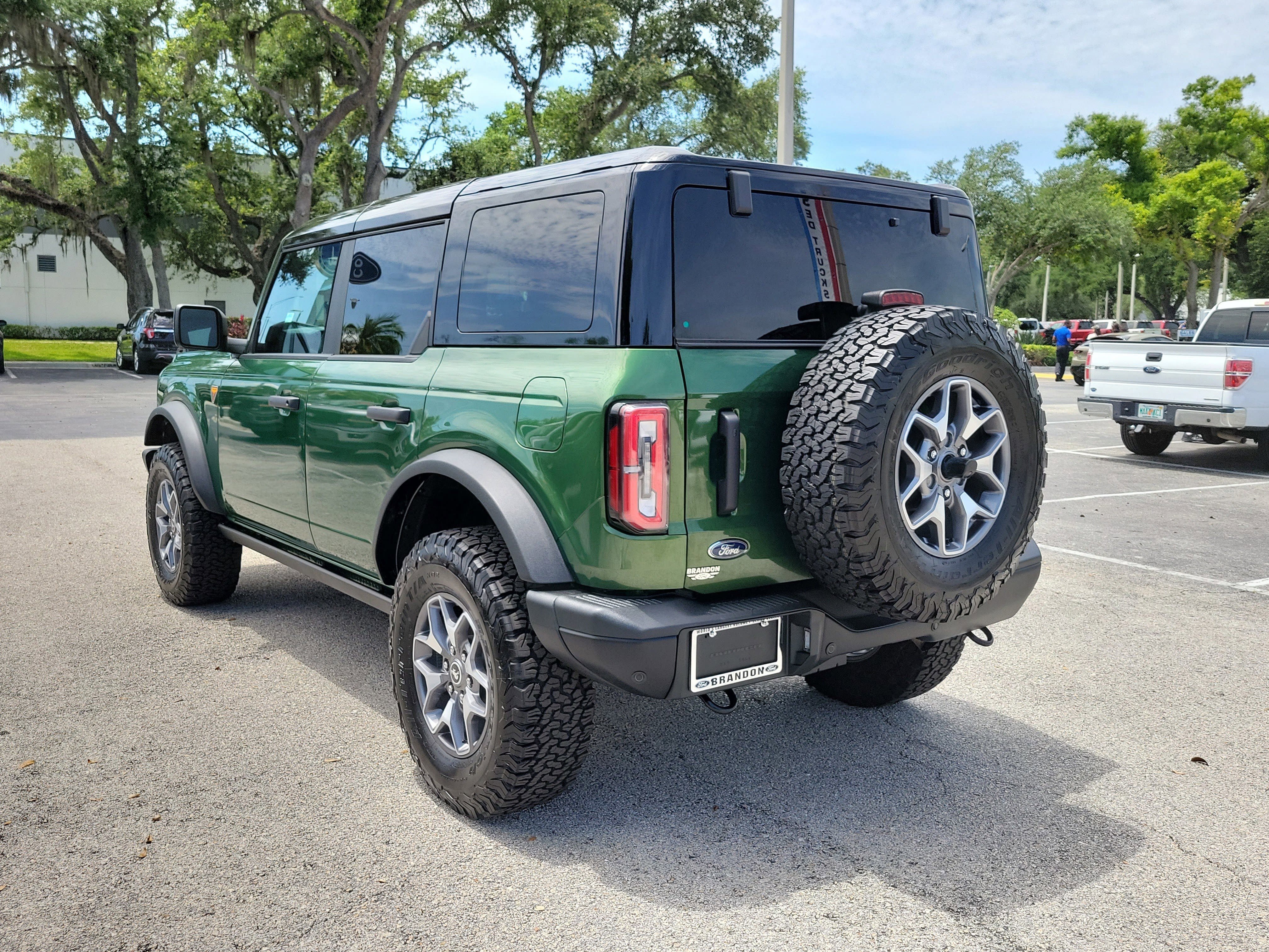 Certified 2025 Ford Bronco Badlands AWD/4WD image 7