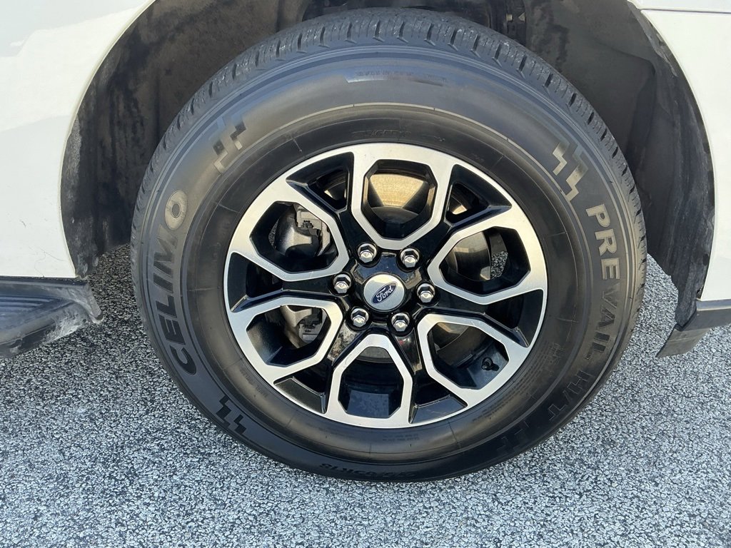 Certified 2024 Ford Expedition XLT image 13