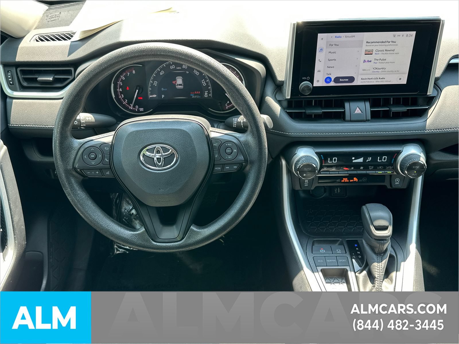 Used 2025 Toyota RAV4 XLE FWD image 27