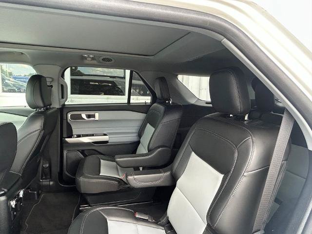 Certified 2023 Ford Explorer XLT w/ Equipment Group 202A AWD/4WD image 23