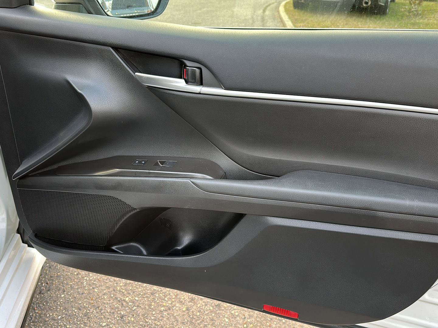 Used 2024 Toyota Camry SE image 42