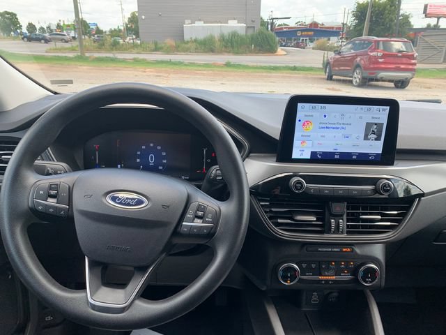 Certified 2025 Ford Escape Active FWD image 14