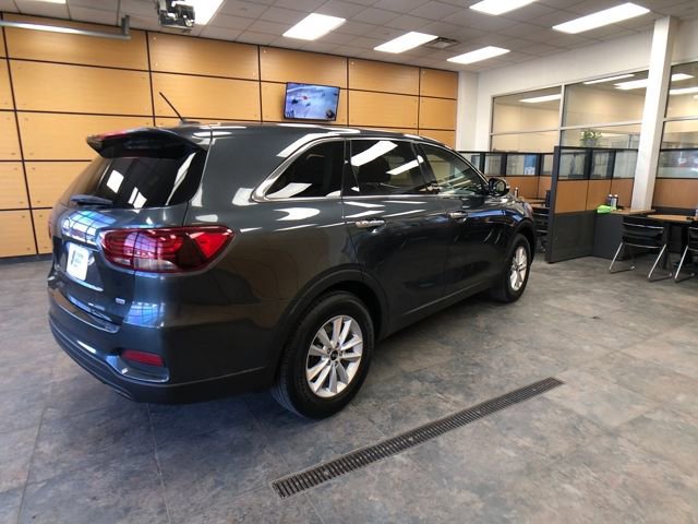 Used 2020 Kia Sorento LX image 5
