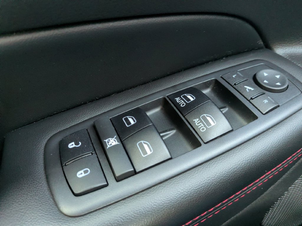 Used 2017 Jeep Grand Cherokee Trailhawk AWD/4WD image 30