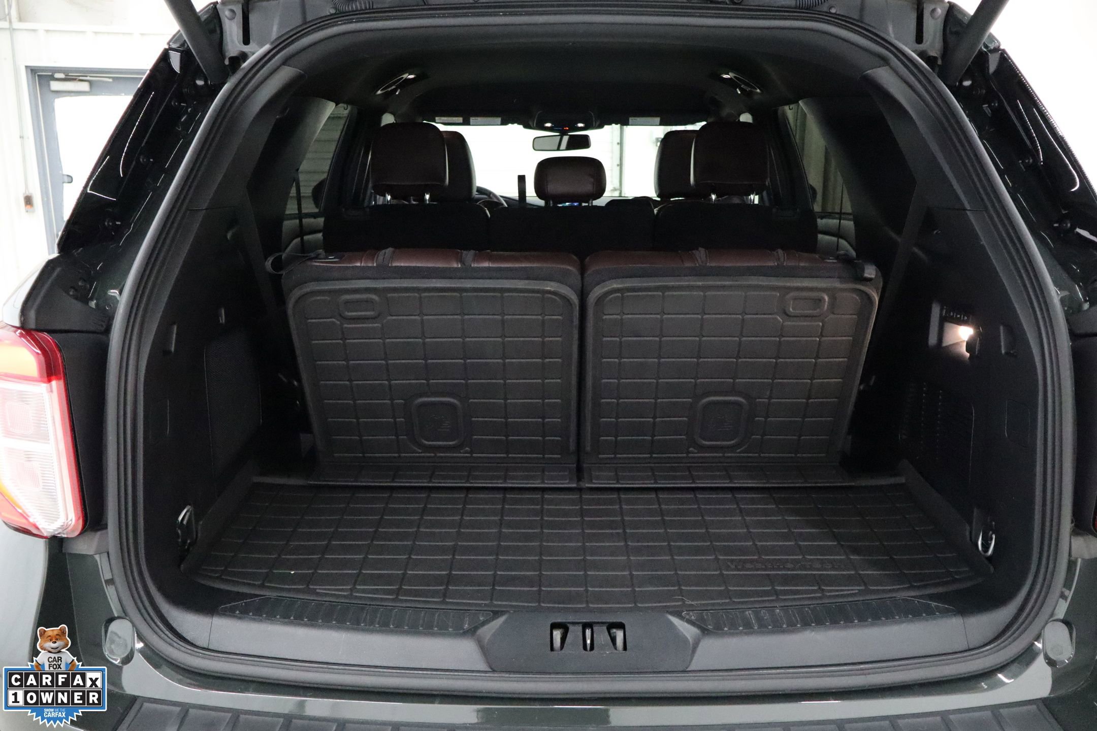 Certified 2023 Ford Explorer Platinum w/ Technology Package RWD image 25