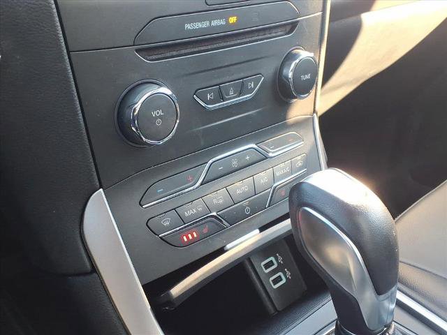 Certified 2018 Ford Edge SEL w/ Equipment Group 201A image 13