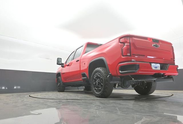 Used 2024 Chevrolet Silverado 2500 LTZ w/ LTZ Plus Package image 31