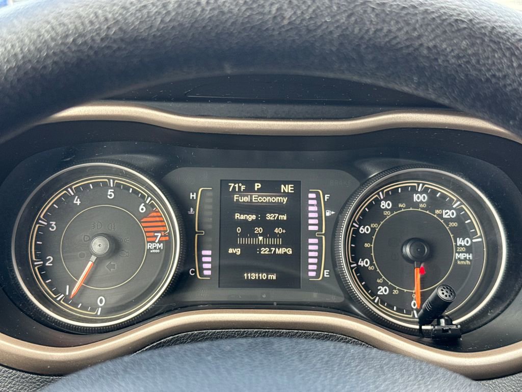 Used 2017 Jeep Cherokee Sport image 17