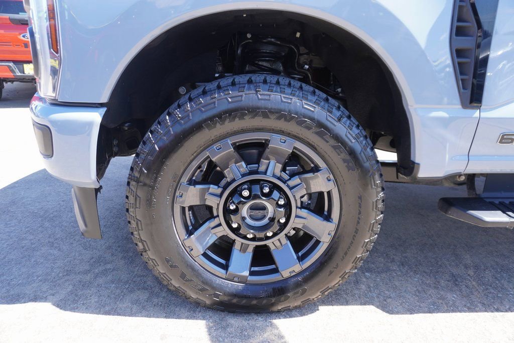 Certified 2024 Ford F250 Lariat w/ Sport Appearance Package image 31