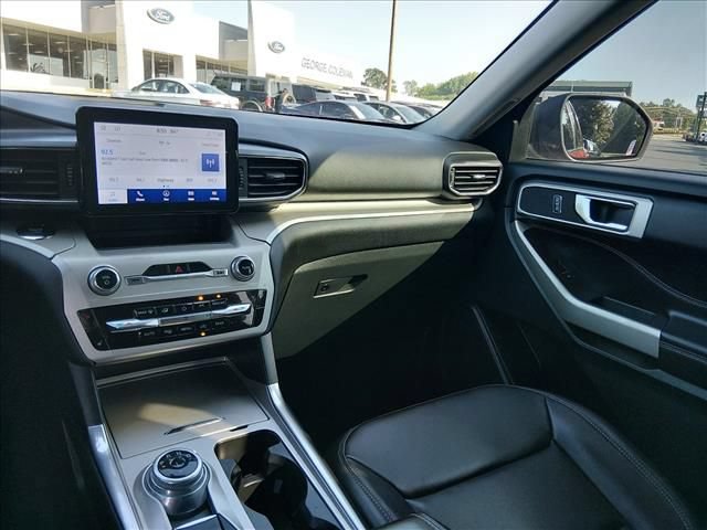 Certified 2023 Ford Explorer XLT AWD/4WD image 12