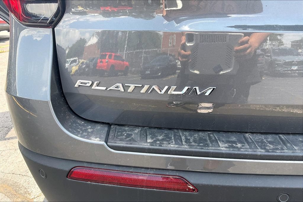 Certified 2026 Ford Explorer Platinum AWD/4WD image 7