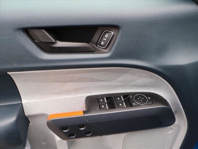 Certified 2022 Ford Maverick XLT image 9