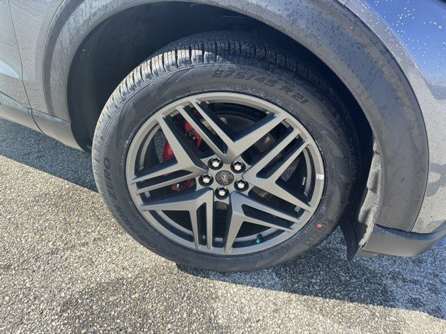 Certified 2025 Ford Explorer ST-Line w/ ST-Line Street Pack image 35