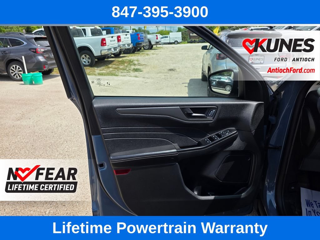 Certified 2025 Ford Escape Active AWD/4WD image 15