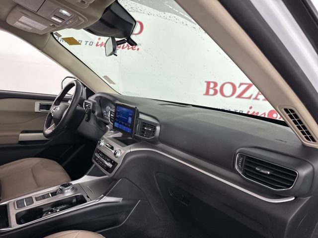 Certified 2021 Ford Explorer XLT w/ Equipment Group 202A image 17